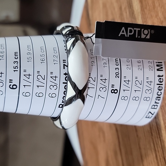 Apt.9 Enamel Clamper Bracelet - Picture 5 of 6